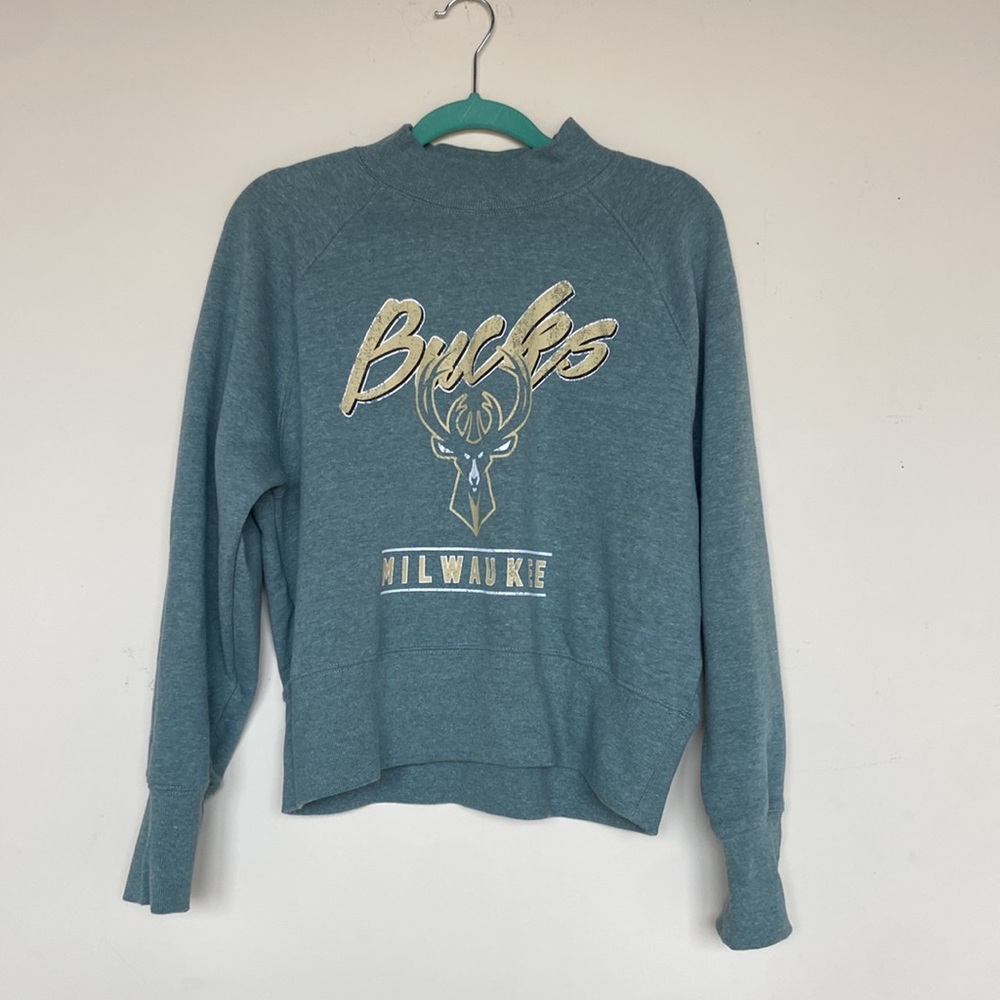 MILWAUKEE BUCKS | Crewneck